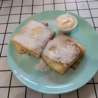Naleśniki ze śmietaną